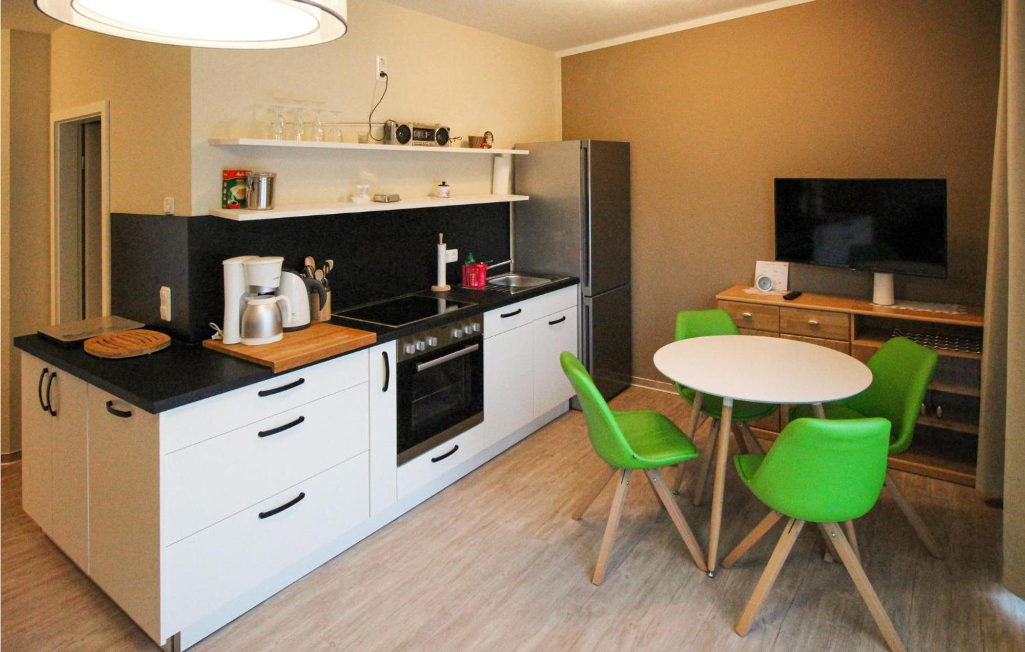 Stunning Apartment In Graal-Mueritz With Kitchen Екстер'єр фото