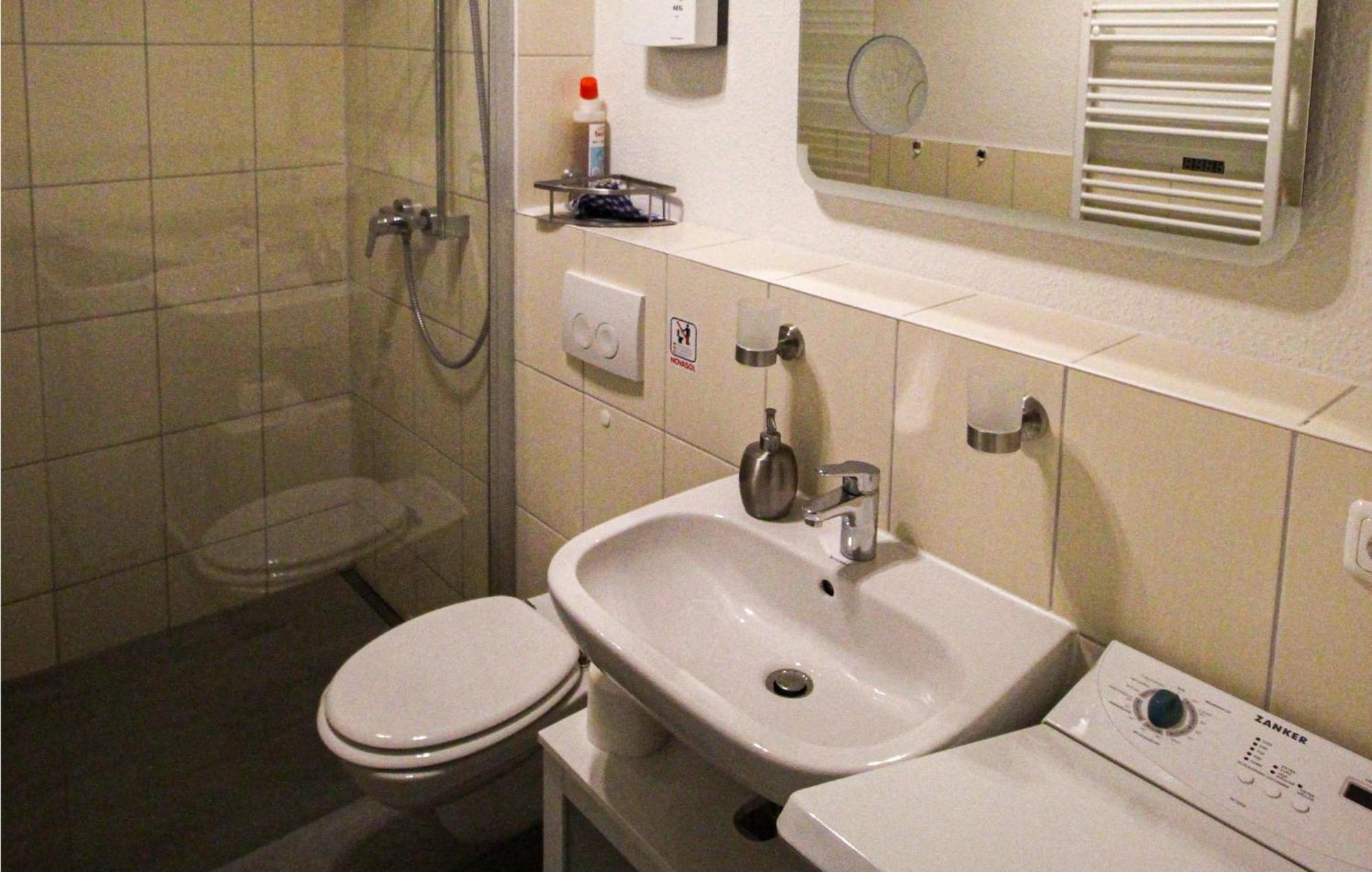 Stunning Apartment In Graal-Mueritz With Kitchen Екстер'єр фото